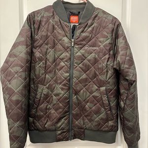Camo print thermal coil Columbia bomber jacket🧥💚🖤